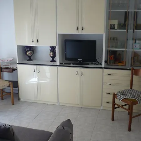Casa Tiziana 2 Camere, Sala, Cucina, Terrazzo 文蒂米利亚