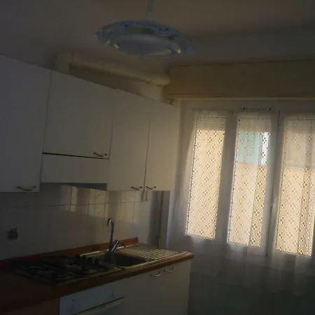 Casa Tiziana 2 Camere, Sala, Cucina, Terrazzo *