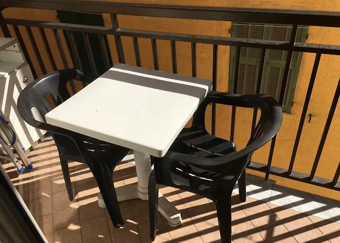 Casa Tiziana 2 Camere, Sala, Cucina, Terrazzo * Ventimiglia